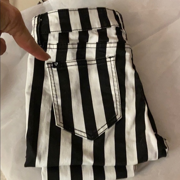 Blackheart Pants - HOT TOPICS-Blackheart🌚🖤🎉💋